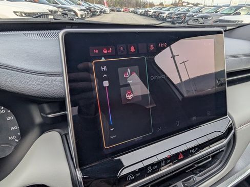 Certified 2024 Jeep Compass Limited image 19