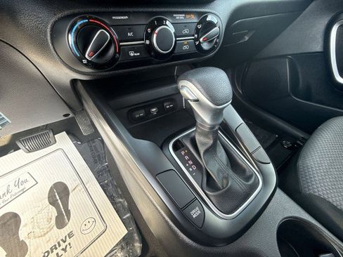 Used 2020 Kia Soul LX image 20