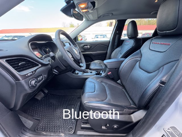Used 2022 Jeep Cherokee Trailhawk w/ Sound & Nav Group AWD/4WD image 6