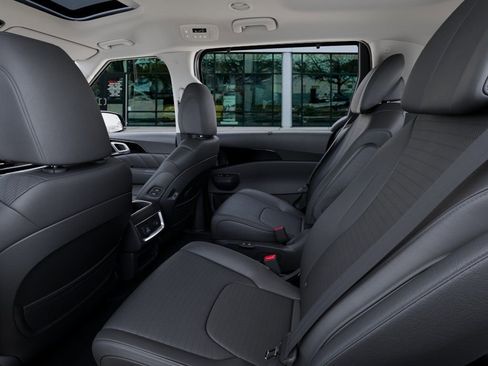 New 2026 Kia Carnival SX Prestige FWD image 18