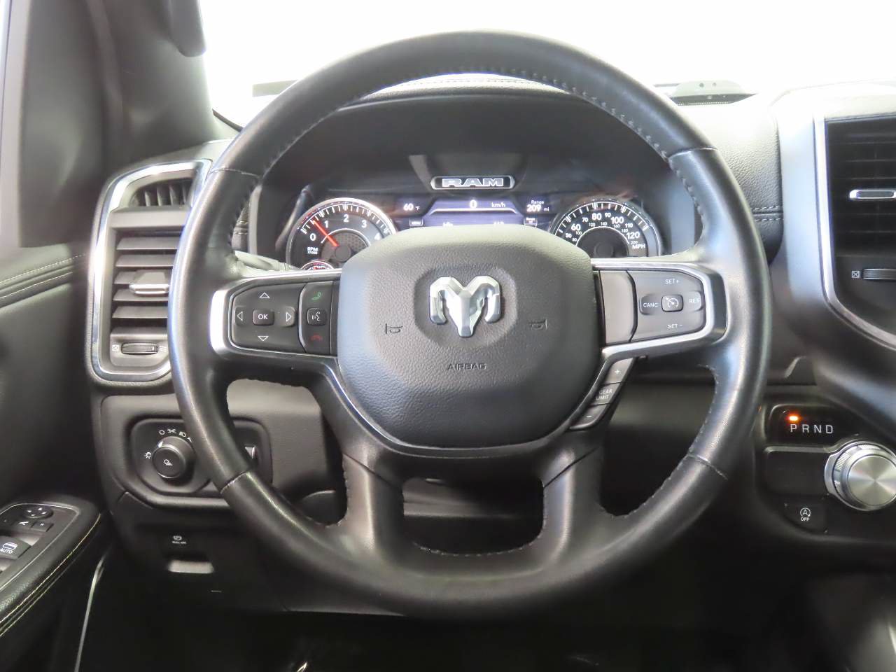 Used 2024 RAM 1500 Laramie RWD image 10