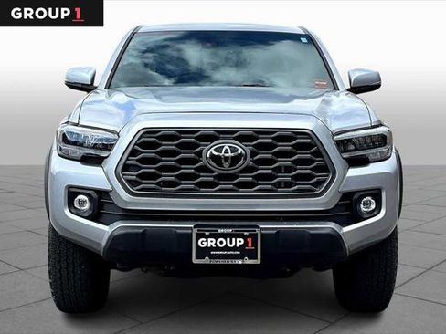Certified 2023 Toyota Tacoma TRD Off-Road AWD/4WD image 4