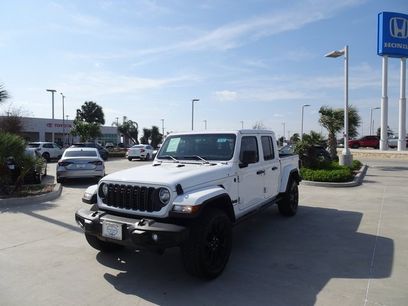 Used 2024 Jeep Gladiator Sport