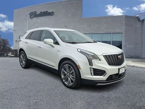 New 2026 Cadillac XT5 Premium Luxury w/ Driver Assist Package image 2