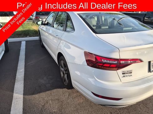 Used 2019 Volkswagen Jetta R-Line FWD image 4