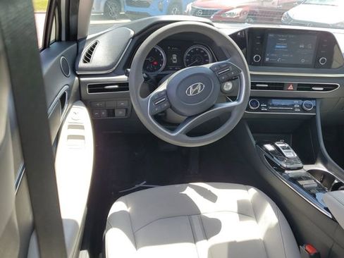 Used 2021 Hyundai Sonata SEL FWD image 10