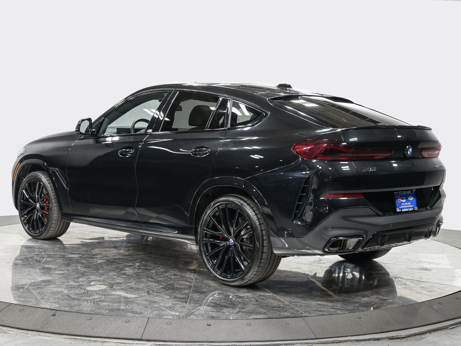 Used 2026 BMW X6 xDrive40i w/ Climate Comfort Package AWD/4WD image 4