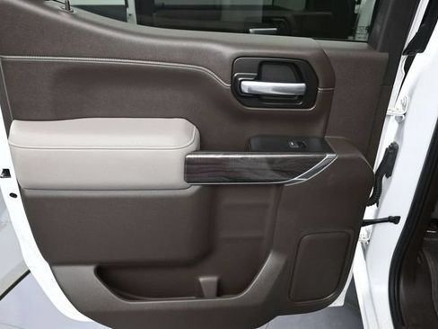 Used 2021 Chevrolet Silverado 1500 LTZ AWD/4WD image 27