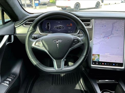 Used 2017 Tesla Model S 75 image 5