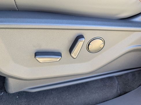 New 2025 Ford Expedition Max Active image 22