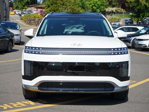 New 2026 Hyundai Ioniq 9 Calligraphy AWD/4WD image 2
