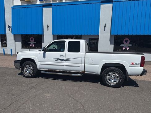 Used 2003 Chevrolet Silverado 1500 LS w/ Off-Road Package AWD/4WD image 15