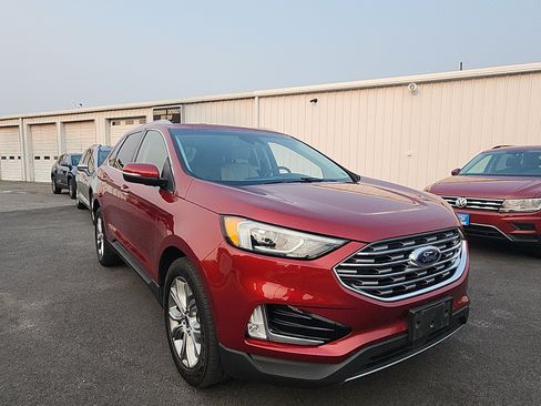 Used 2019 Ford Edge Titanium FWD image 7