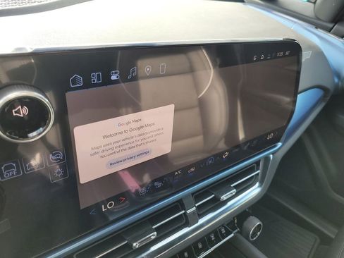 New 2026 Chevrolet Equinox EV LT image 14