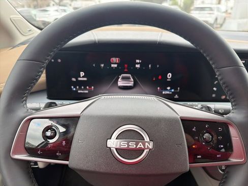 Certified 2026 Nissan Murano Platinum w/ Cargo Package image 11