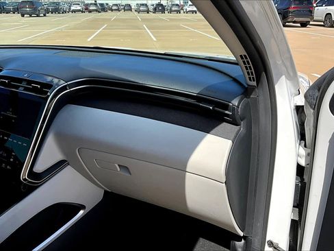 Used 2024 Hyundai Tucson Limited image 19