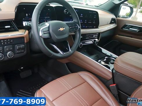 Used 2026 Chevrolet Tahoe High Country w/ Sun And Tow Package AWD/4WD image 12