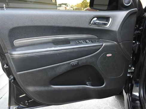 Used 2018 Dodge Durango SRT image 39