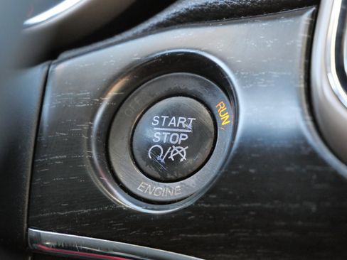 Used 2014 Jeep Grand Cherokee Limited image 29