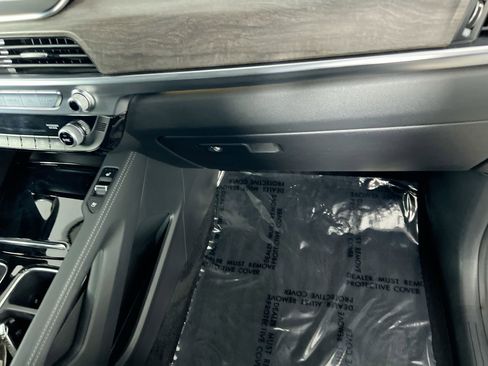 Used 2021 Kia Telluride SX w/ SX Prestige Package image 31