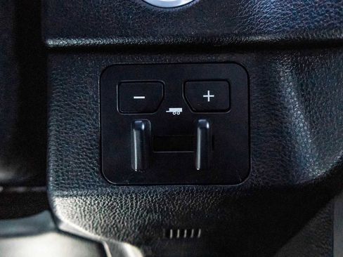 Used 2022 Toyota Tundra SR5 w/ SR5 Convenience Package image 48