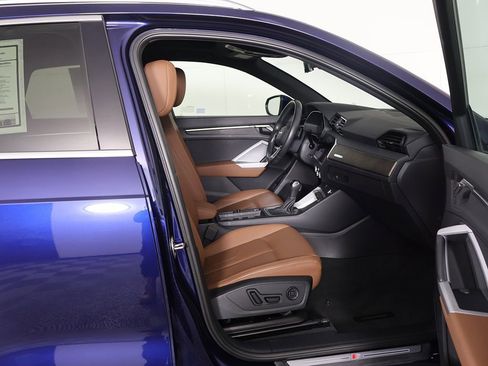 Used 2022 Audi Q3 2.0T Premium w/ Convenience Package image 28