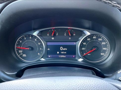 Used 2023 GMC Terrain SLT w/ LPO, Floor Liner Package FWD image 10