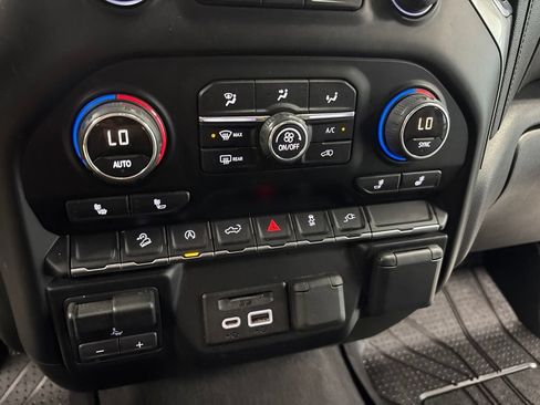 Used 2019 Chevrolet Silverado 1500 LT w/ All-Star Edition AWD/4WD image 22