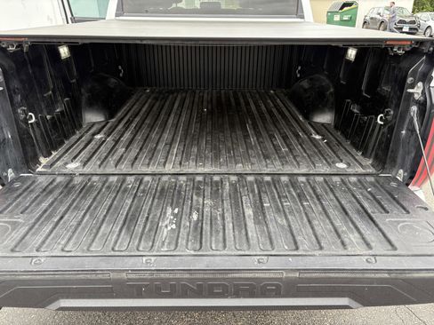 Used 2024 Toyota Tundra Platinum AWD/4WD image 24