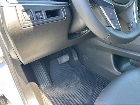 New 2025 Cadillac XT5 Luxury image 27