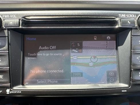 Used 2015 Toyota RAV4 Limited w/ Technology Package FWD image 18