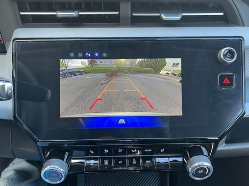 New 2027 Chevrolet Bolt LT w/ Comfort Package FWD image 32