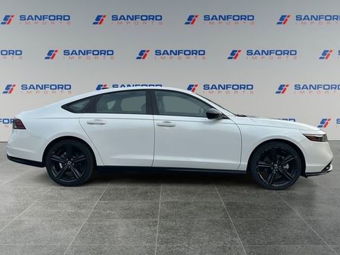 Used 2023 Honda Accord Sport image 6