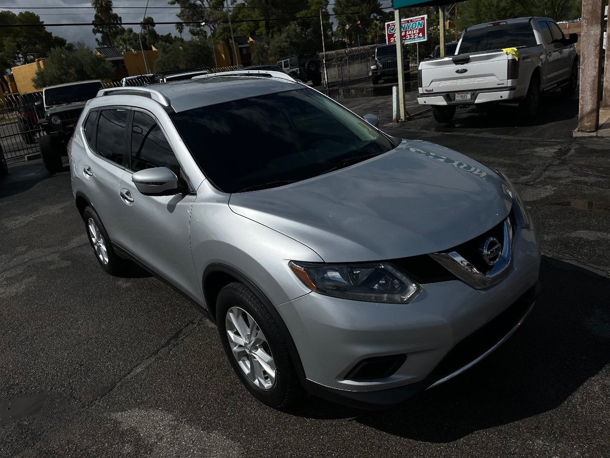 Used 2016 Nissan Rogue SV FWD image 46