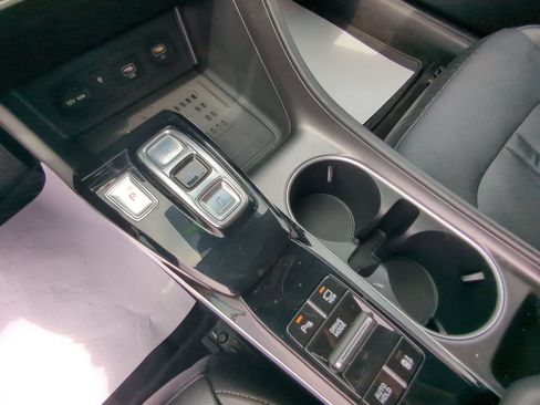 Used 2023 Hyundai Sonata Limited FWD image 21