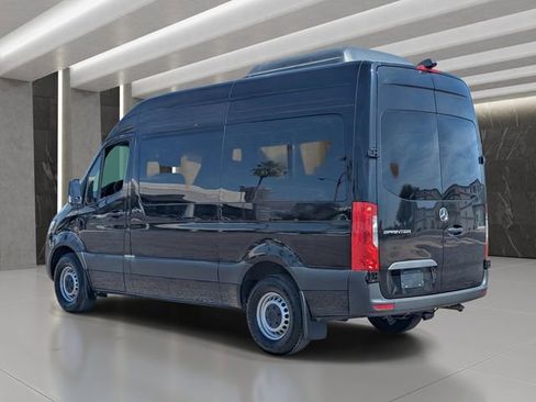 Used 2024 Mercedes-Benz Sprinter 2500 image 4