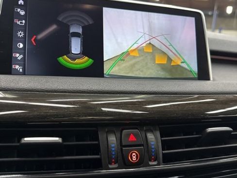 Used 2018 BMW X5 xDrive40e image 13