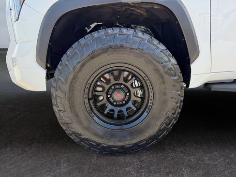Used 2023 Toyota Tundra Limited w/ TRD Off-Road Package AWD/4WD image 9