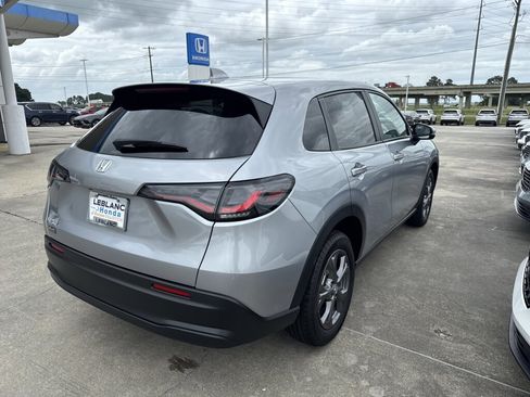 New 2026 Honda HR-V LX image 4