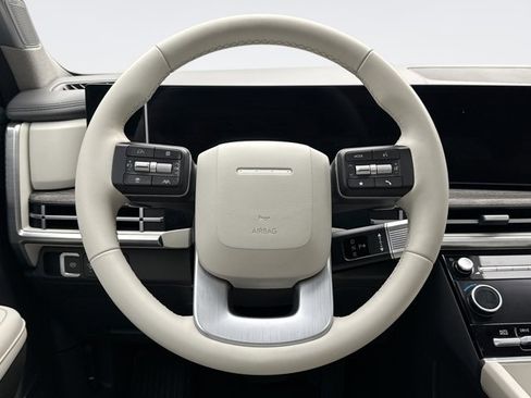 Used 2025 Hyundai Santa Fe Limited image 12