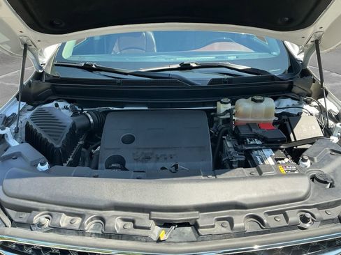 Used 2019 Buick Enclave Avenir w/ Avenir Technology Package AWD/4WD image 18