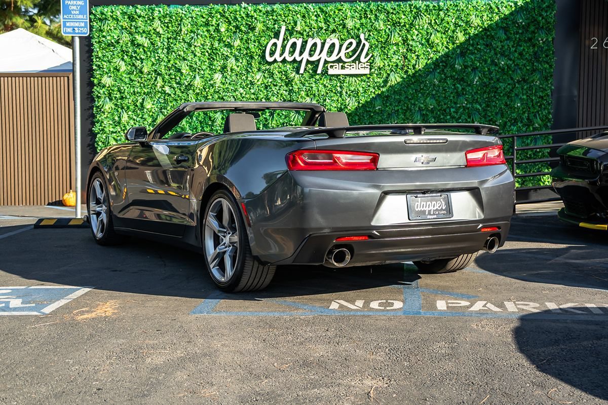 Used 2018 Chevrolet Camaro SS RWD image 8