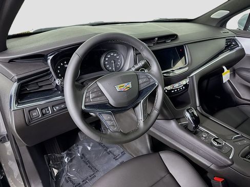 New 2026 Cadillac XT5 Premium Luxury image 9