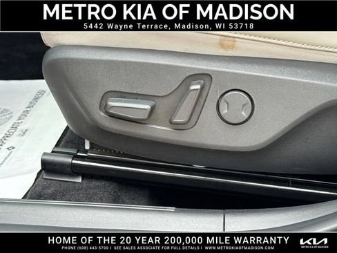 Used 2023 Kia Niro EX Touring FWD image 14