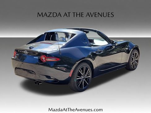 New 2026 MAZDA MX-5 Miata RF Grand Touring RWD image 4