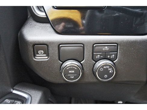 Used 2025 Chevrolet Silverado 1500 LT w/ LPO, Dark Essentials Package RWD image 19