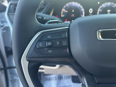 New 2026 Jeep Grand Cherokee Limited w/ Trailer Tow Package image 21