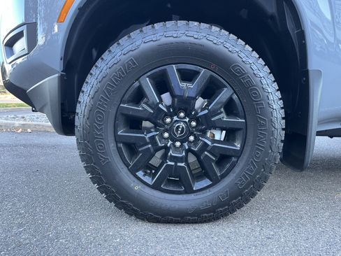 New 2026 Nissan Frontier SV w/ SV Convenience Package image 11