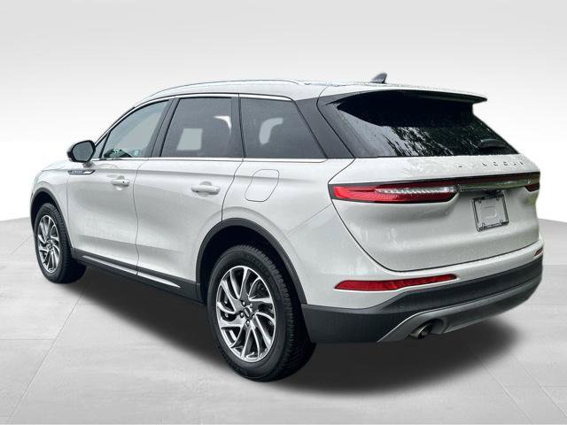Used 2022 Lincoln Corsair AWD w/ Equipment Group 101A image 4