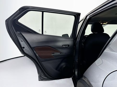 Used 2024 Nissan Kicks SR image 24